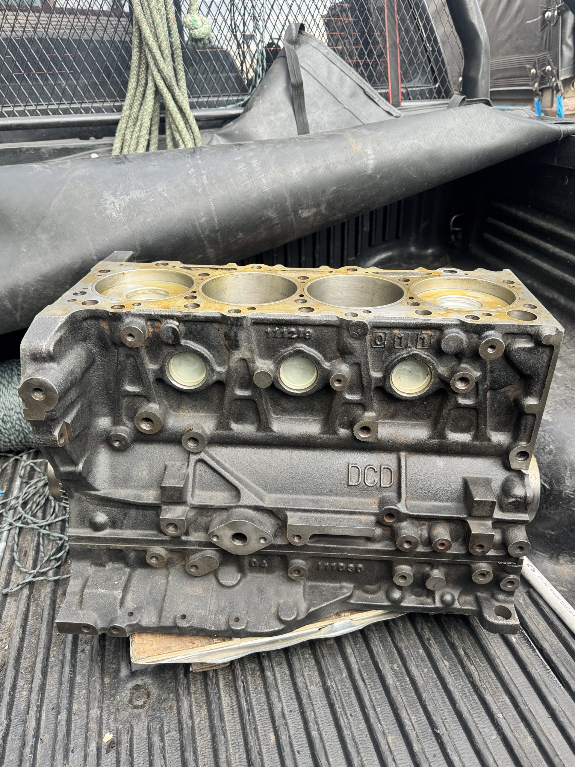 3/4 de motor Isuzu 4hg1 - Imagen 3