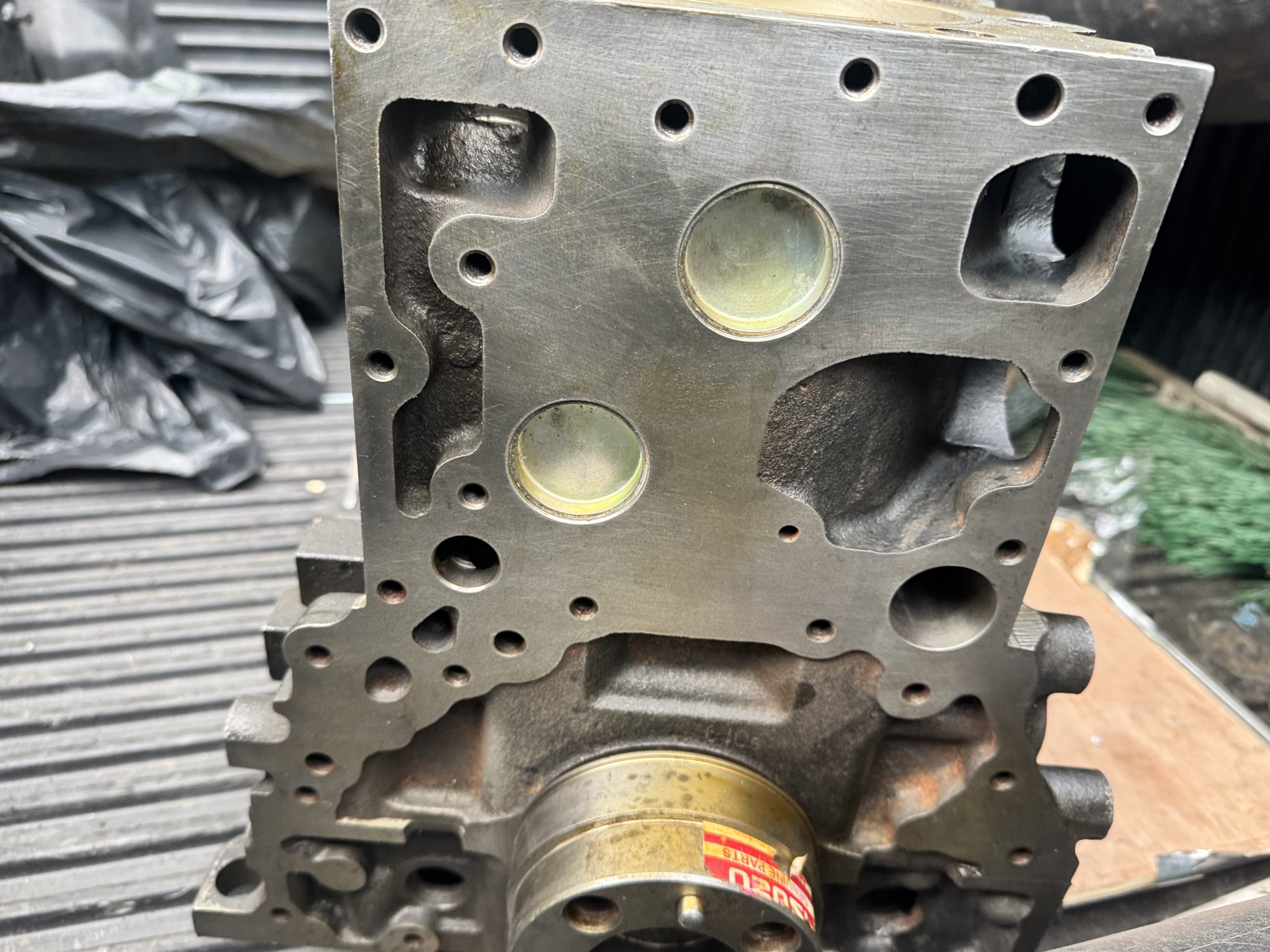 3/4 de motor Isuzu 4hg1 - Imagen 4