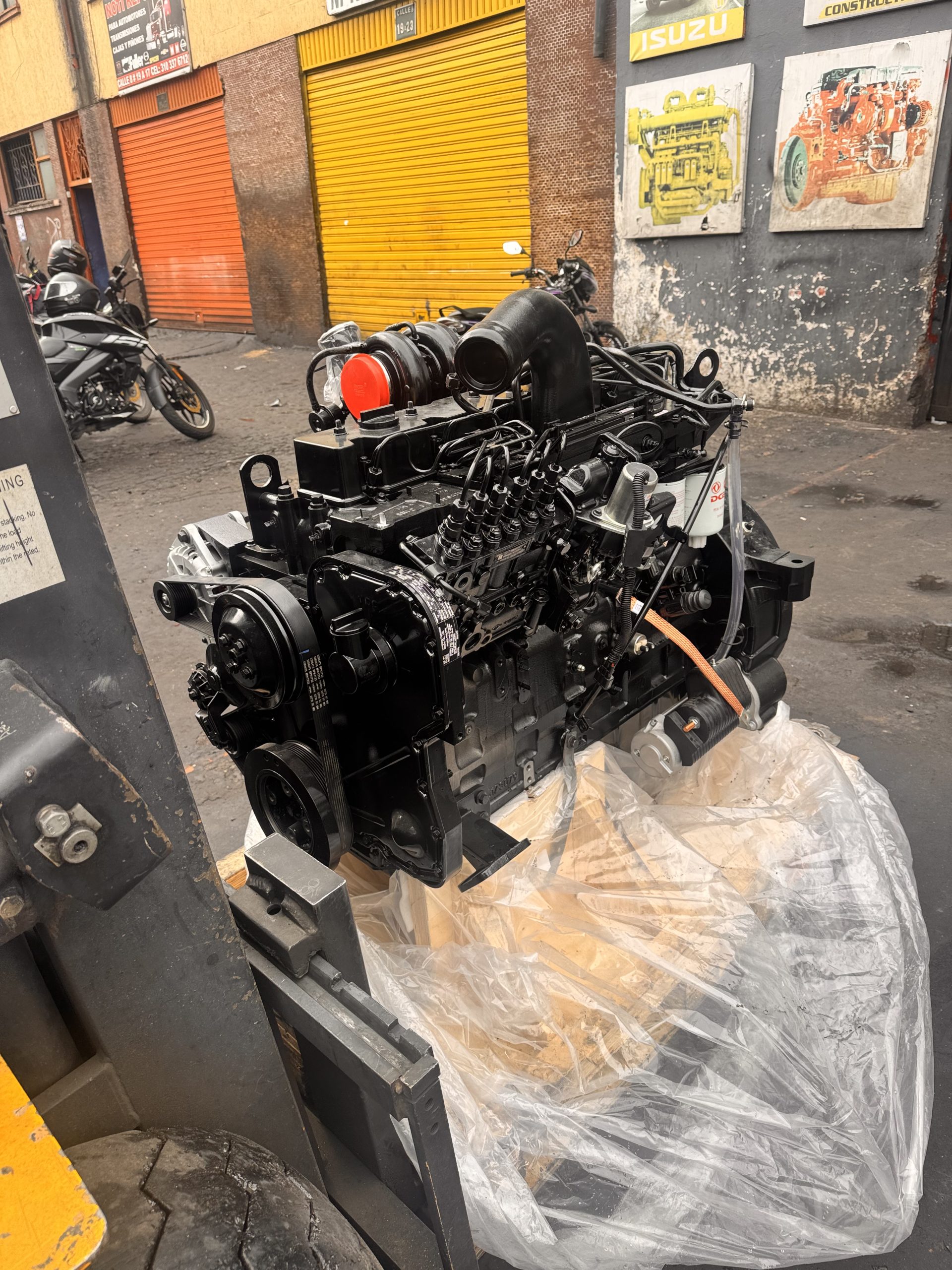 Motor Nuevo Cummins 6CT – Motor Diésel Industrial de Alto Rendimiento - Imagen 3