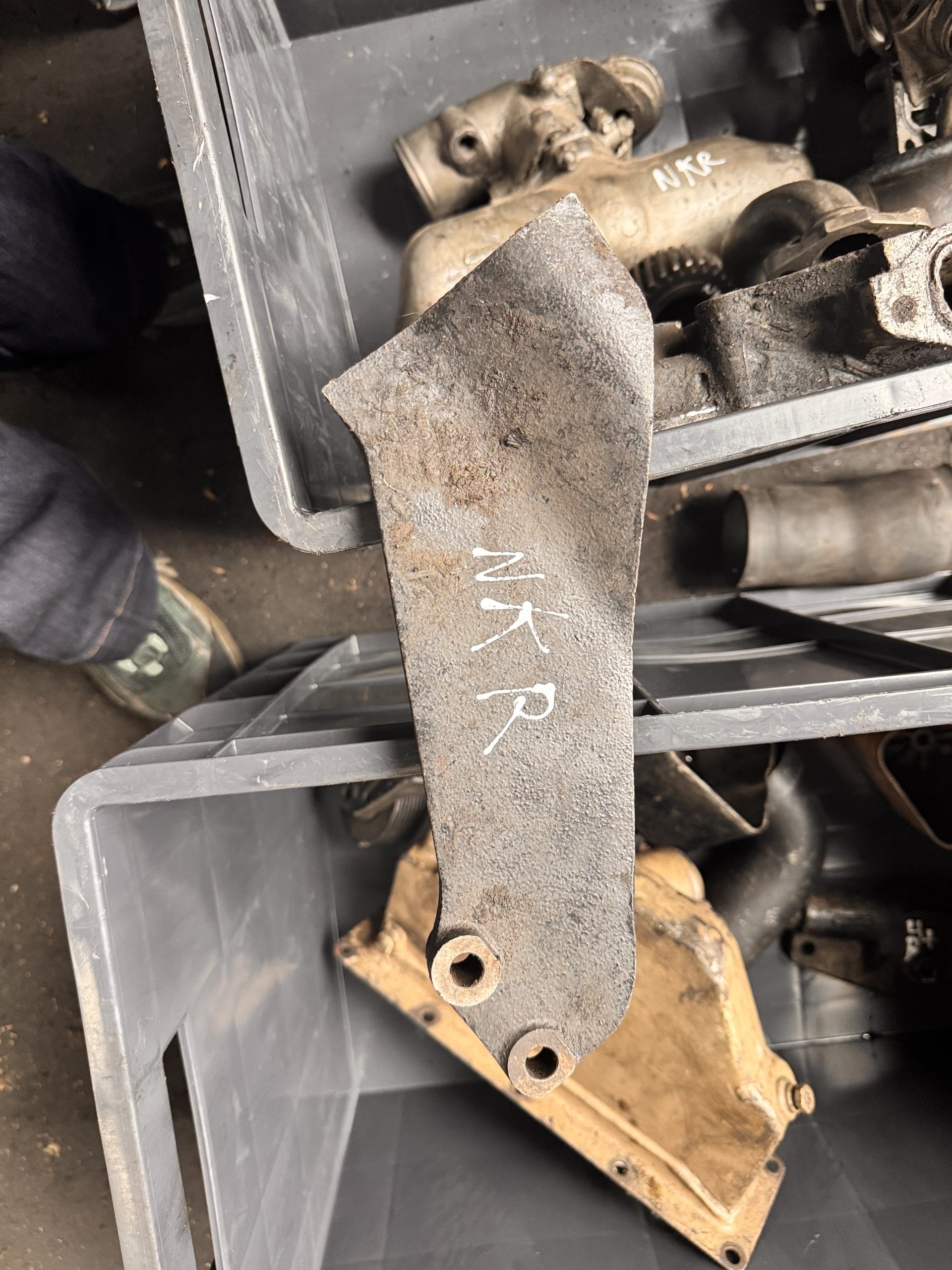 🔧🔥 SOPORTES (MACHETES) DE CAJA PARA Chevrolet NKR / Isuzu NKR 🔥🔧